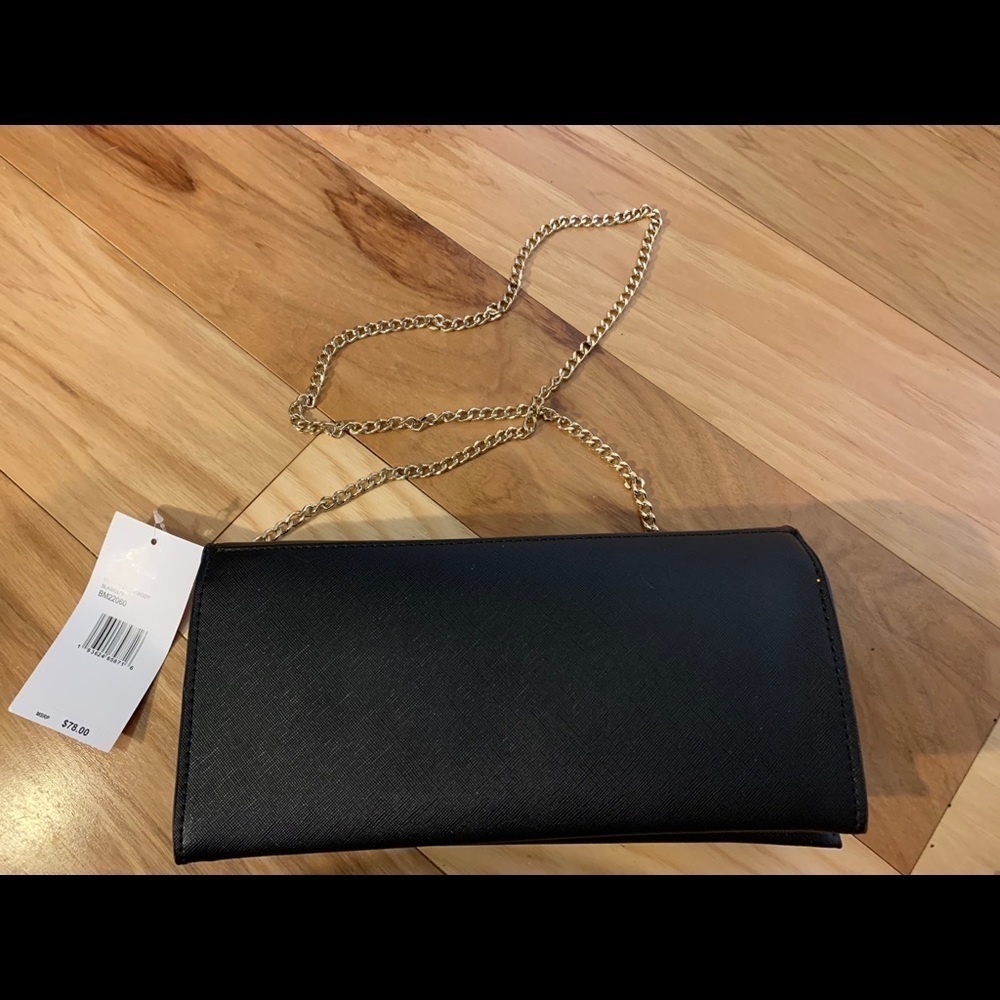 Betsey Johnson faux saffiano heart stud crossbody - Picture 5 of 8
